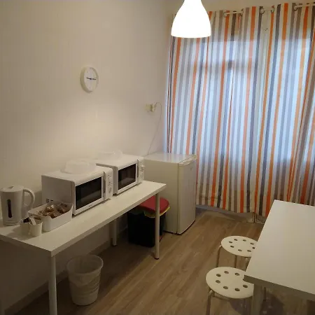 Pensión Pension132 *