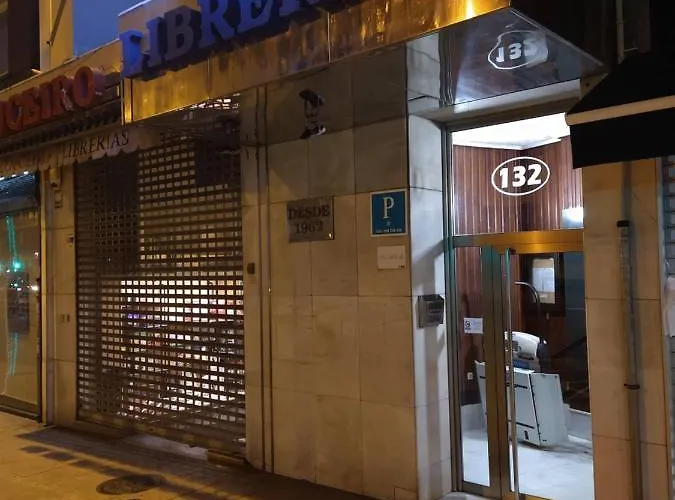 Guest house Pension132 *